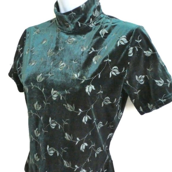 Carol Le Valley Vintage Velvet Embroidered Mock Neck Emerald Green Short Sleeve - Picture 3 of 5